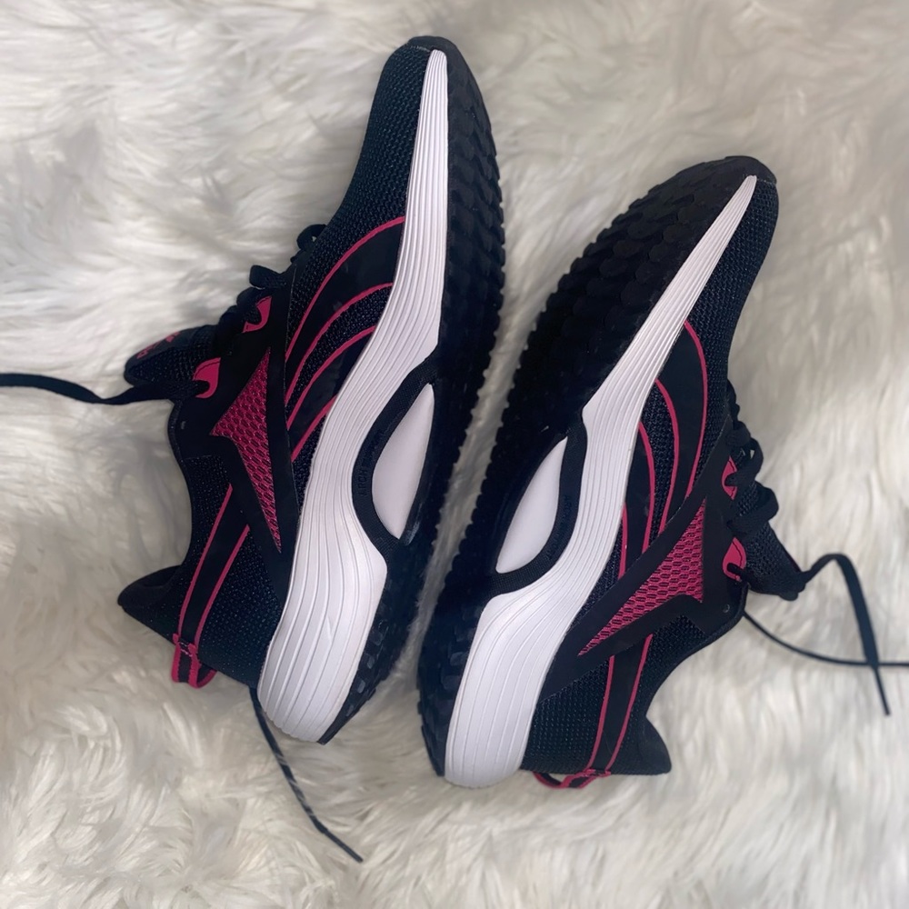 LADIES REEBOK RUNNING SHOES ORTHOLITE COMFORT FOOTBED BLACK PINK US SIZE 8.5